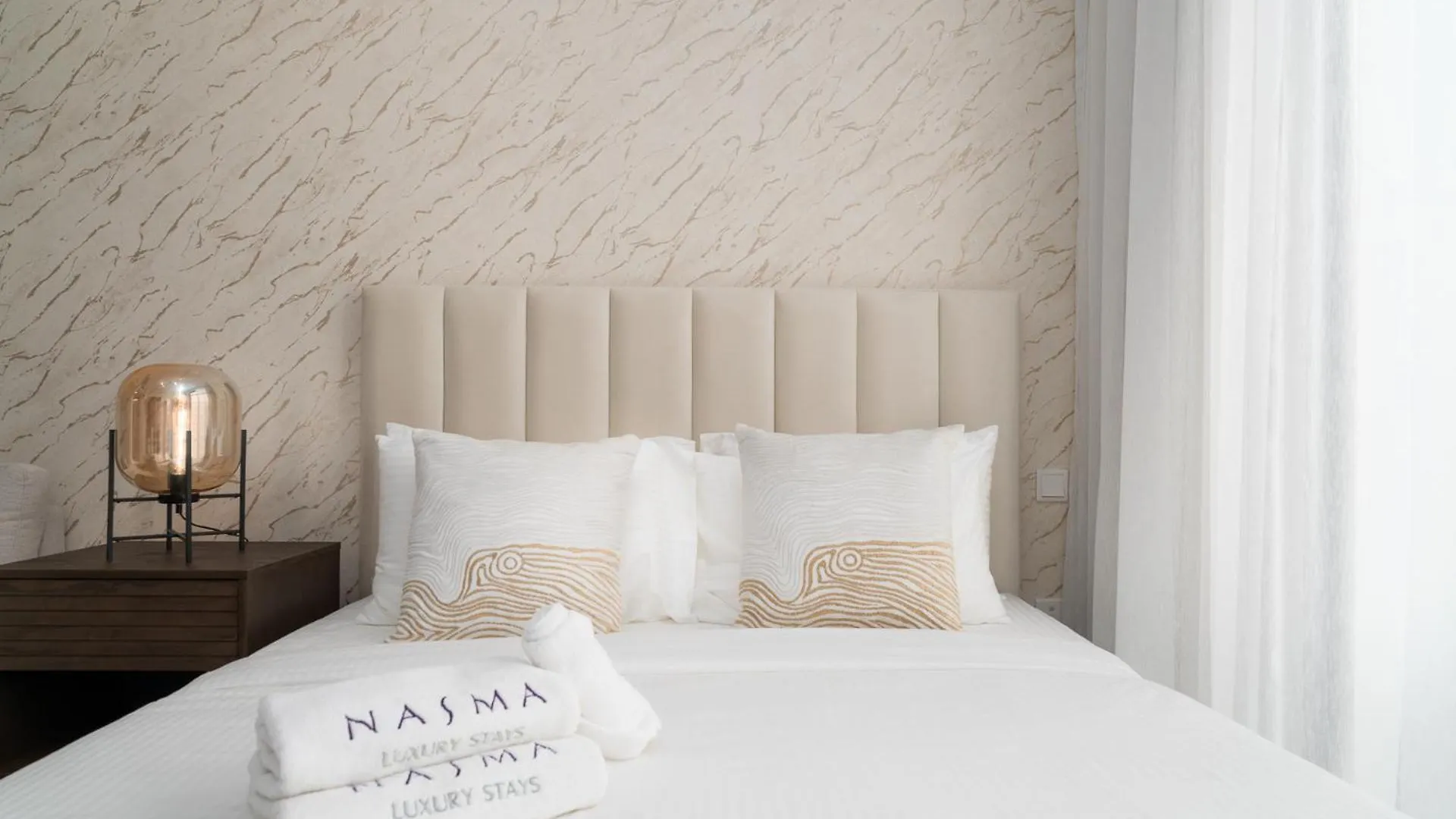 Nasma Luxury Stays - Laya Heights Dubai Apartment