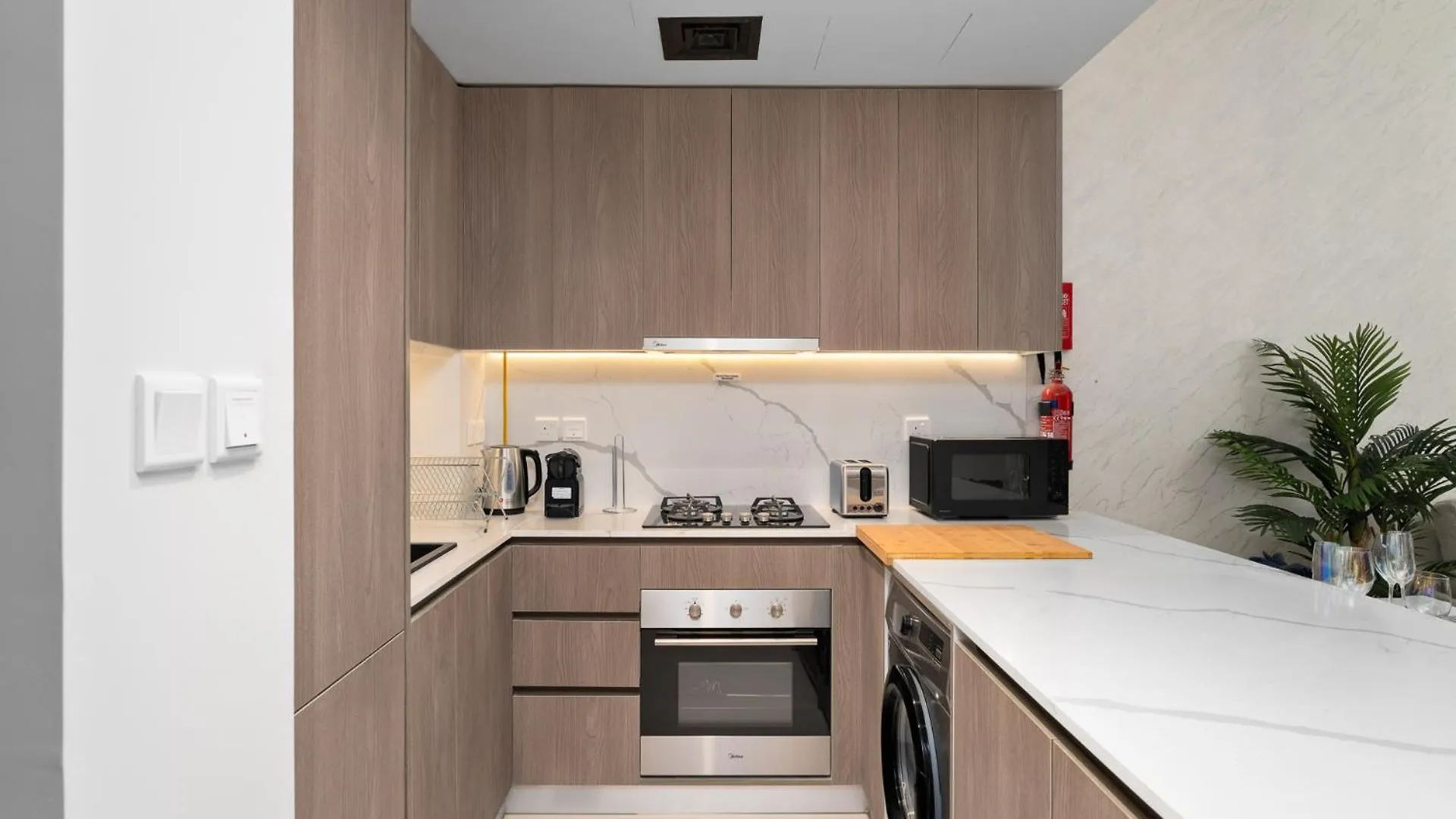 Nasma Luxury Stays - Laya Heights Dubai Apartment